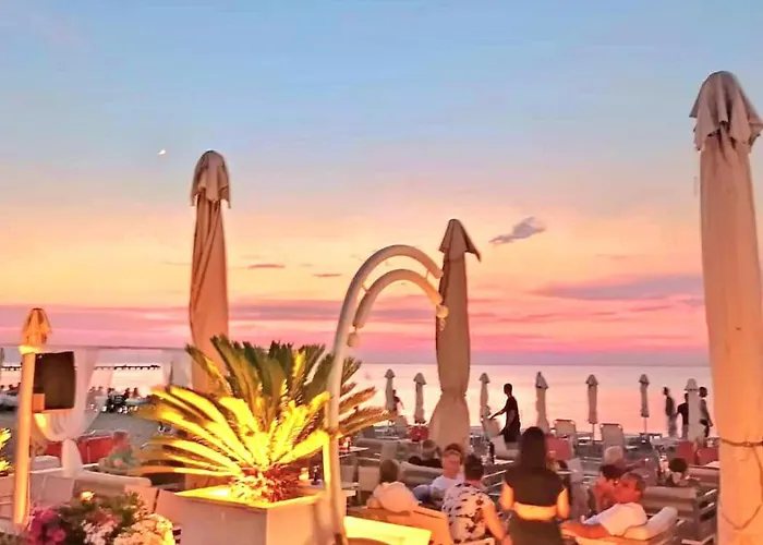 Sun Sea No 3 *