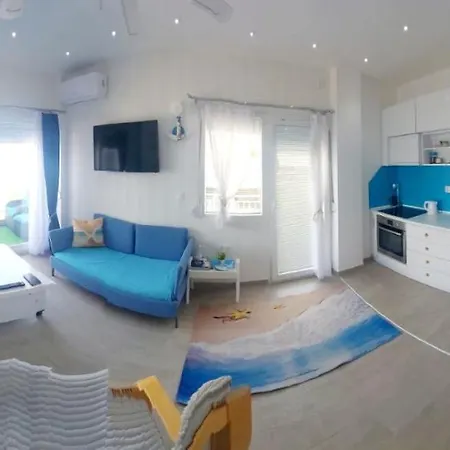 Sun Sea No 3 Apartment