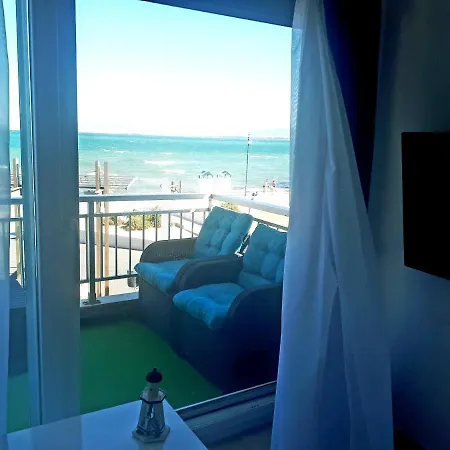 Sun Sea No 3 Lejlighed *